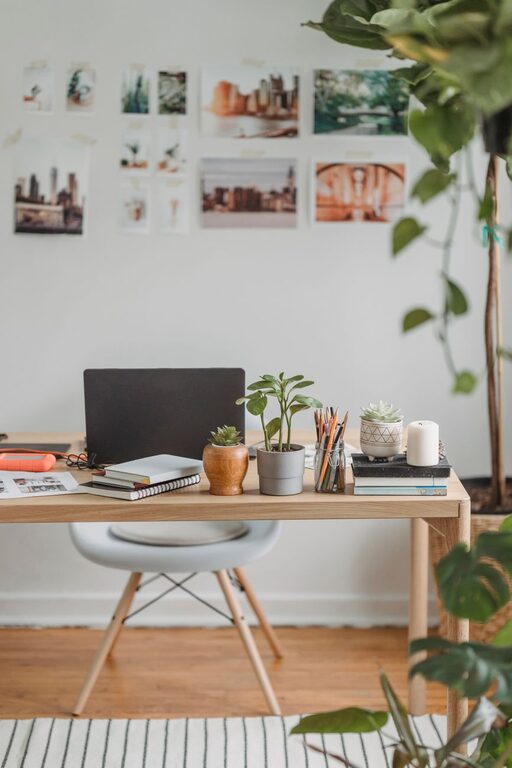 Tips for Organizing a Clutter-Free Home Workspace to Boost Productivity and Comfort